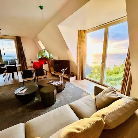 First Im First Sellin, Penthouse & Mit Phaenomenalem Ostseeblick *
