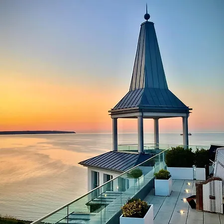 Apartment First Im First Sellin, Penthouse & Mit Phaenomenalem Ostseeblick *